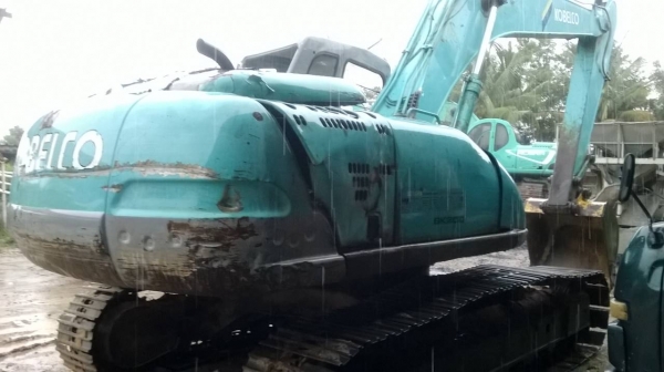 ขาย KOBELCO 200markV Super ไฟฟ้าเต็ม ช่วงล่างแน่ เอกสารเล่มทะเบียนครับ