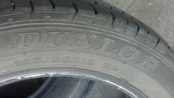 ยางดันลอบ 185 55 15 ชุดละ 2400 บาท ยางดันลอบ 185 55 15 ชุดละ 2400 บาท