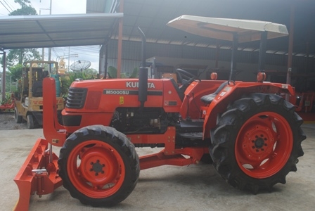 ขายรถไถ Kubota M5000 (4WD) พร้อมดันหน้าช้าง