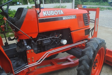 ขายรถไถ Kubota M5000 (4WD) พร้อมดันหน้าช้าง ขายรถไถ Kubota M5000 (4WD) พร้อมดันหน้าช้าง