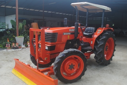 ขายรถไถ Kubota M5000 (4WD) พร้อมดันหน้าช้าง
