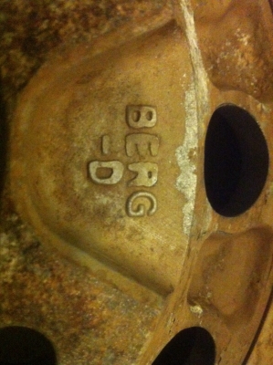 ขายล้อหยดน้ำ 2 ชิ้น japan พร้อมยาง at 30 ขายล้อหยดน้ำ 2 ชิ้น japan พร้อมยาง at 30