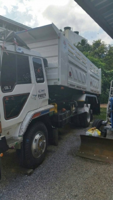 Mitsubisi fuso fn572s turbo 10 สปีด Mitsubisi fuso fn572s turbo 10 สปีด