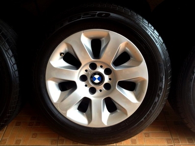 แม็กซ์ BMW ซีรีย์ 5 ขนาด 16 นิ้ว ยาง NITTO 215-60-16 ดอกสวย ตจว ส่งได้ครับ