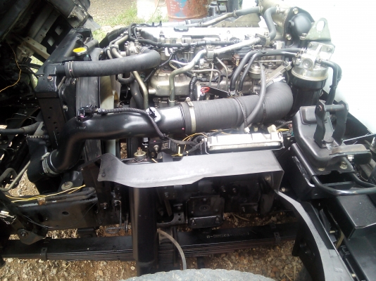 6 ล้อกลาง *Euro.3*  ISUZU  NQR 175 แรงม้า *คอมมอนเรว* ยาว 5.50 ม. * รถสวยเดิม+สวยจริง * รถห้างแท้ * มีเล่มพร้อมโอน *