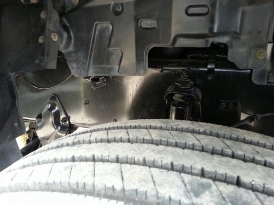 รถอีซูซุ 10 ล้อ หัวลาก 320 แรงม้า. ปี 48  สนใจติดต่อ  081 - 6079515