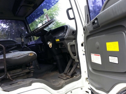 รถอีซูซุ 10 ล้อ หัวลาก 320 แรงม้า. ปี 48  สนใจติดต่อ  081 - 6079515