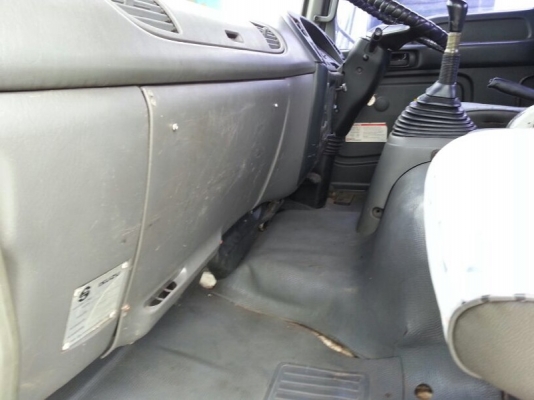 รถอีซูซุ 10 ล้อ หัวลาก 320 แรงม้า. ปี 48  สนใจติดต่อ  081 - 6079515