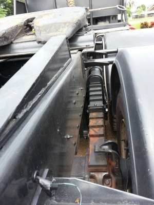 รถอีซูซุ 10 ล้อ หัวลาก 320 แรงม้า. ปี 48  สนใจติดต่อ  081 - 6079515