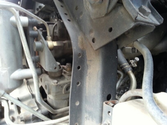 รถอีซูซุ 10 ล้อ หัวลาก 320 แรงม้า. ปี 48  สนใจติดต่อ  081 - 6079515