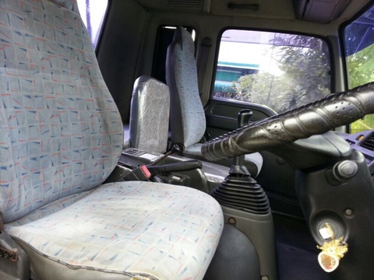 รถอีซูซุ 10 ล้อ หัวลาก 320 แรงม้า. ปี 48  สนใจติดต่อ  081 - 6079515