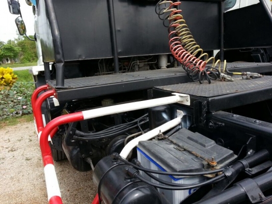 รถอีซูซุ 10 ล้อ หัวลาก 320 แรงม้า. ปี 48  สนใจติดต่อ  081 - 6079515