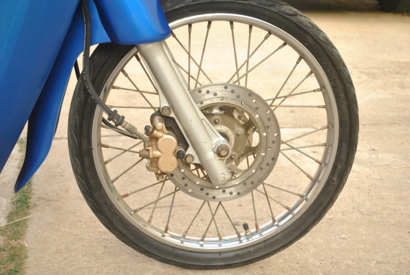 ขาย honda wave100 ทะเบียนโอน ดีสเบรค สีน้ำเงิน ปี 47 ราคา12500 บาท