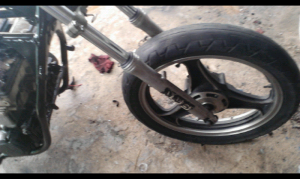 ขาย ล้อแม็กบิ๊กไบค์ KAWASAKI อิลิมิเนเตอร์ 400 CC  ราคาล้อหน้า หลัง 2500 บาท