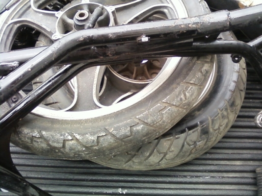 ขาย ล้อแม็กบิ๊กไบค์ KAWASAKI อิลิมิเนเตอร์ 400 CC  ราคาล้อหน้า หลัง 2500 บาท