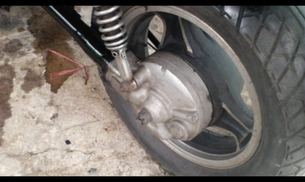 ขาย ล้อแม็กบิ๊กไบค์ KAWASAKI อิลิมิเนเตอร์ 400 CC  ราคาล้อหน้า หลัง 2500 บาท