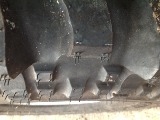 ขายกะทะเหล็กวีโก้ผ่าพร้อมยางsimex35/11.5/16