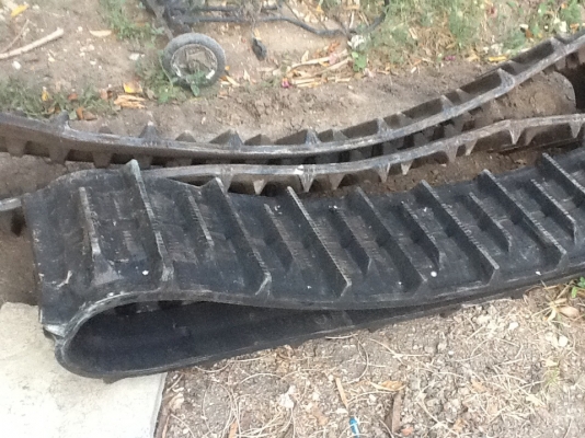 รถตีดิน/พรวนดินใช้งานน้อยขายถูกๆ. 083 3554933