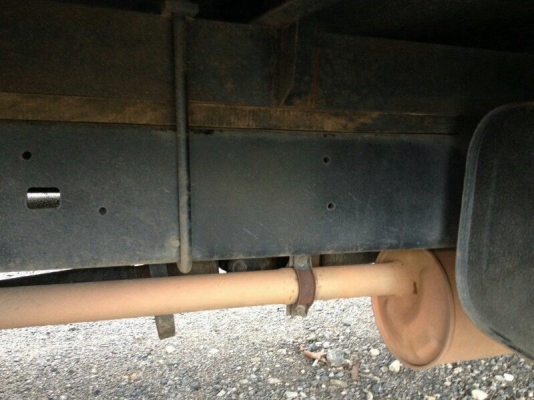 รถฮีโน่ 6 ล้อ รั้ว  ( ไม่ดั้ม )  136 แรงม้า. ปี 54  ( ยูโรที. )  สนใจติดต่อ 081 - 6079515