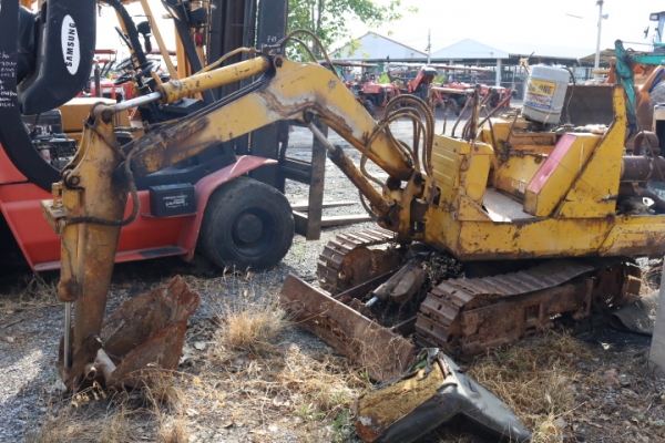 ขายโละซากรถขุด PC10-2 KOMATSU