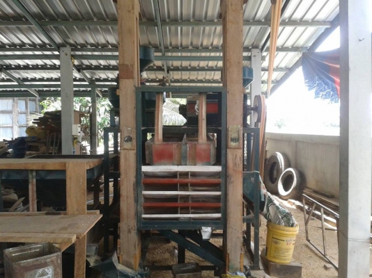 โรงสีสองลูกหิน สภาพสวย ใช้งานได้เลย อยู่อำเภอชุมพลบุรี  จังหวัดสุรินทร์