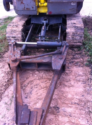 ขายถูกครับ โคมัสสุpc28uu ราคา 270000เท่านั้นครับเก่าญี่ปุ่นไม่เคยใช้ในไทยครับ