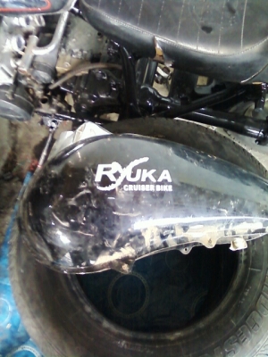 ขายถังน้ำมัน RYUKA  แต่งสไตล์ cruiser  ราคา 500 บาท สนใจติดต่อ.....0898450560