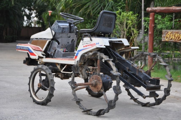 ขายรถ ฉีดยาในนา ราคาเร้าใจ