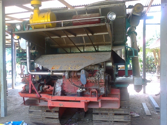 ขายรถเกี่ยวข้าว ปานเจริญ สภาพดี ไม่ต้องซ่อม เกี่ยวข้าวได้เลยครับ สดผ่อนได้ครับ เงิน ธกส.ก็ได้