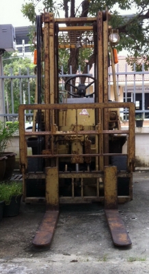 ราคาแค่ 140000 บาทเท่านั้นครับ ขนาด2ตัน เครื่องเบนซิน เก่าญี่ปุ่นครับ โตโยต้า