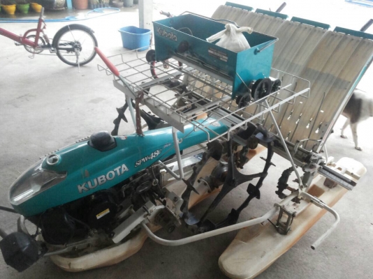 ปัญญาแทรคเตอร์มาแล้ว... รีบโดยด่วน.รถดำนาคูโบต้า SPW-48c 4แถวเดินตาม ทำงาน83ชม. แถมที่โรยข้าว ขาตั้งถาด ถาด599ใบ ซื้อไปใช้ได้เลย สภาพดีครับ จัดส่ง อ.ปัว จ.น่าน