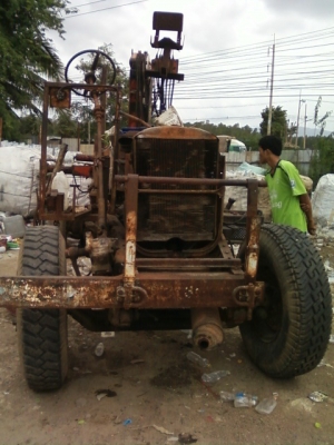 ขายรถ หกล้อ ใหญ่รุ่นเก่าติด เฮียบ สำหรับคีบของเก่า ราคา 150000บาท