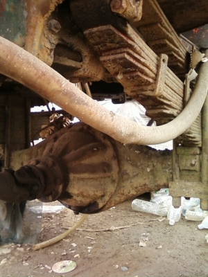 ขายรถ หกล้อ ใหญ่รุ่นเก่าติด เฮียบ สำหรับคีบของเก่า ราคา 150000บาท