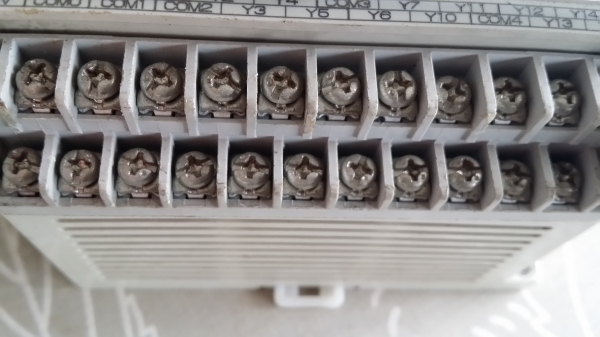 ขาย PLC MITSUBISHI FX1S30MR 3000 ครับ ขาย PLC MITSUBISHI FX1S30MR 3000 ครับ