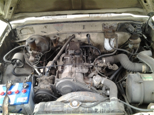 ขายรถโตโยต้า เครื่อง2L รถพร้อมขับ เครื่องแน่นๆ แอร์เย็นมาก พวกมาลัยเพาเวอร์ เอาไปทำสีนิดหน่อยแหล่มเลย มีทะเบียนพร้อมยังไม่ขาด ขาย 39500 บาท