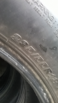 ขายยาง 235 55 18 บิสโตนชุดละ4500