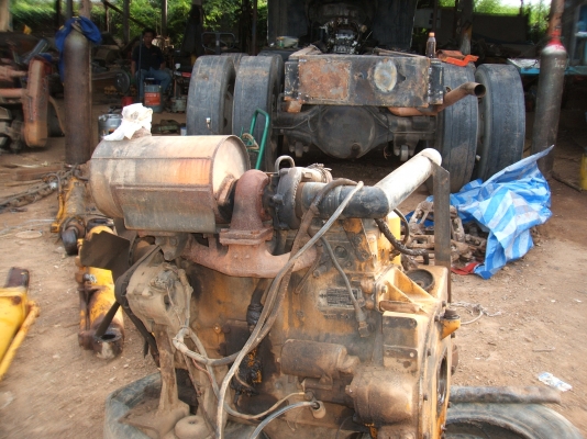 ขายชิ้นส่วนแม็คโคร 2 HT ขายเครื่อง 35,000.- กระบอกไฮโดรลิค 5,000.- บุ้งกี้ 12,000.- ห้วเก๋ง 10,000 บาท