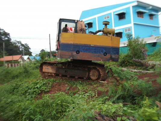 ขายรถแม็คโคร  โกเบียวโก็ 120-1 เครื่องยนต์ อีซูซุ 6 BB ปั้มเดิม ช่วงล่างตัวเดินเดิม เครื่องดีปั้มดี