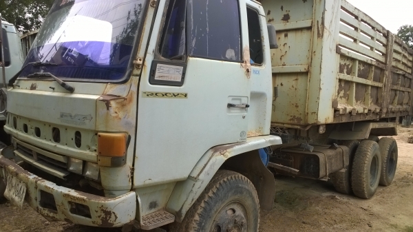 ขาย...หัว-คัสซี..10ล้อด2เพลา ISUZU FVZ32 195แรง รถห้างแท้..มีเล่มและชุดโอน...แต่ต้องดำเนินการเอง..