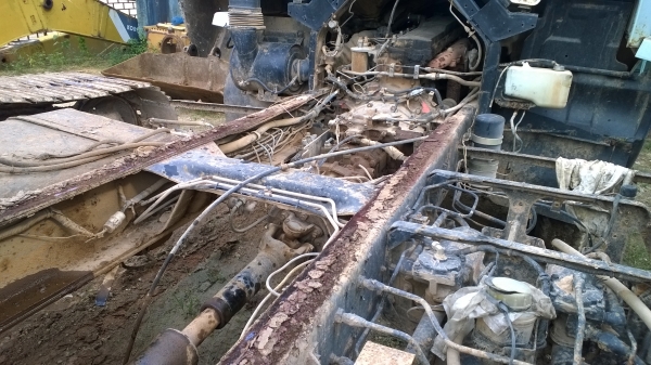 ขาย...หัว-คัสซี..10ล้อด2เพลา ISUZU FVZ32 195แรง รถห้างแท้..มีเล่มและชุดโอน...แต่ต้องดำเนินการเอง..