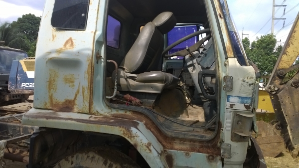 ขาย...หัว-คัสซี..10ล้อด2เพลา ISUZU FVZ32 195แรง รถห้างแท้..มีเล่มและชุดโอน...แต่ต้องดำเนินการเอง..