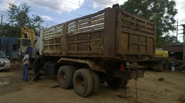 ขาย...หัว-คัสซี..10ล้อด2เพลา ISUZU FVZ32 195แรง รถห้างแท้..มีเล่มและชุดโอน...แต่ต้องดำเนินการเอง..