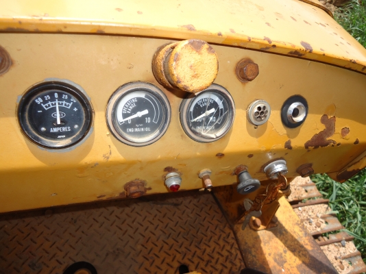 ขายด่วนรถแทรกเตอร์ตีนตะขาบKOMATSUD30-15พร้อมใข้งาน ขายด่วนรถแทรกเตอร์ตีนตะขาบKOMATSUD30-15พร้อมใข้งาน