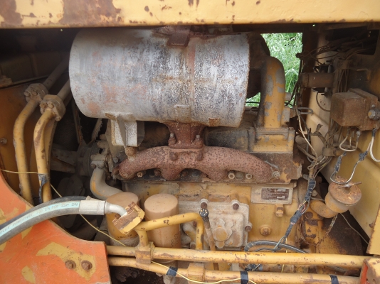 ขายด่วนรถแทรกเตอร์ตีนตะขาบKOMATSUD30-15พร้อมใข้งาน ขายด่วนรถแทรกเตอร์ตีนตะขาบKOMATSUD30-15พร้อมใข้งาน