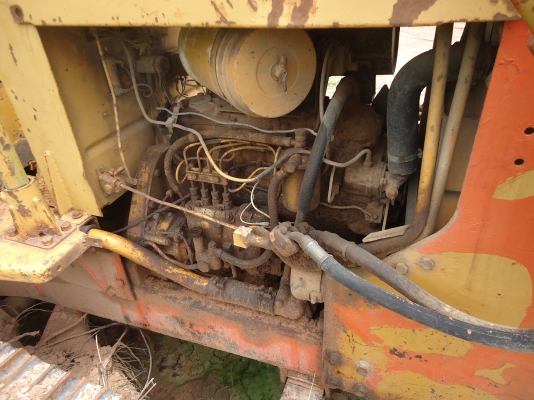 ขายด่วนรถแทรกเตอร์ตีนตะขาบKOMATSUD30-15พร้อมใข้งาน ขายด่วนรถแทรกเตอร์ตีนตะขาบKOMATSUD30-15พร้อมใข้งาน