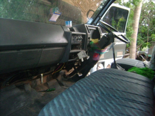 ขายรถ 6 ล้อดั้ม ISUZU NRR 175 แรง