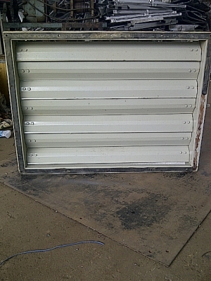 ขาย..บานเกร็ดเหล็ก 2ตัว