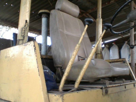 ***ขายแล้วครับขอบคุณ Truck2hand !!! ถูกๆ เร้าใจ สำหรับนักปั้น !!! ขายรถตักล้อยางเอวอ่อน ราคาเบาๆ KOMATSU PAY LOADER 507 เครื่องเดิมปั้มเดิม เครื่อง KOMATSU 4D94-2 50HP เครื่องดีแน่นดี ไม่เยิ้ม สตาร์ทติดง่าย ปั้มดีแรงดี เอวอ่อน บุ้งกี๋ประมาณ 1คิว สภาพพอได้