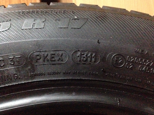 ขายยาง 225/65/R17 มิสชลิน ปี 2011 ขายยาง 225/65/R17 มิสชลิน ปี 2011