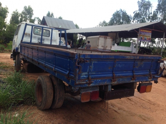 **135,000 บ.ต่อรอง**ขาย6ล้อถูกๆ ราคาคุณแต๋น HINO KM350 เครื่อง DM100 100แรง เครื่องดีสตาร์ทติดง่าย แน่นๆ แห้งๆ ไม่มีเยิ้ม วางหัวFB สภาพโอเคไม่ผุ ภายในเก๋งไม่สวย ช่วงล่างFหน้า-หลัง คัสซีสวยเดิม ไม่ปะมีบวม ไม่ปะไม่ดาม ยาว5.50ม.วางกระบะคาร์โก้4.30ม.พื้นเหล็ก **135,000 บ.ต่อรอง**ขาย6ล้อถูกๆ ราคาคุณแต๋น HINO KM350 เครื่อง DM100 100แรง เครื่องดีสตาร์ทติดง่าย แน่นๆ แห้งๆ ไม่มีเยิ้ม วางหัวFB สภาพโอเคไม่ผุ ภายในเก๋งไม่สวย ช่วงล่างFหน้า-หลัง คัสซีสวยเดิม ไม่ปะมีบวม ไม่ปะไม่ดาม ยาว5.50ม.วางกระบะคาร์โก้4.30ม.พื้นเหล็ก